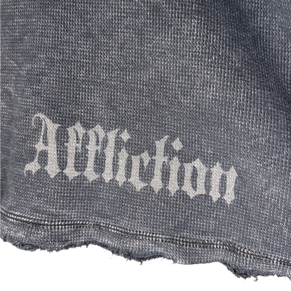 Affliction Rare Skull Thermal Waffle Knit Shirt Navy Mens Medium Y2K Grunge MMA - Picture 7 of 9